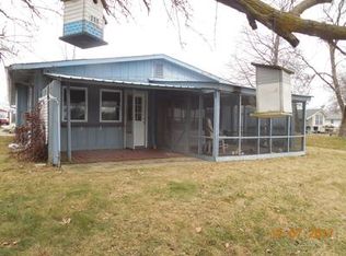 51 Fountain Lake Dr, Greenfield, IN 46140