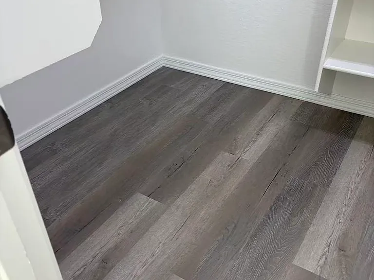 562 E Janet Way — Photo 34