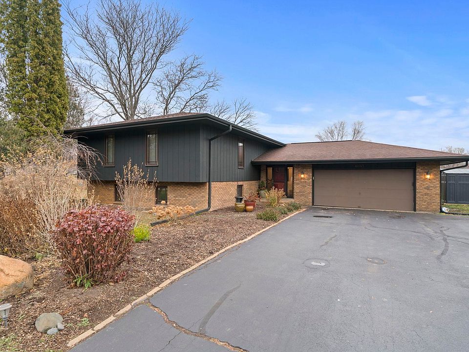 1st image of 4085 Shorewood Dr