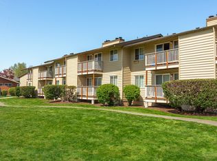 345 Pacific Ave N APT LL-12, Pacific, WA