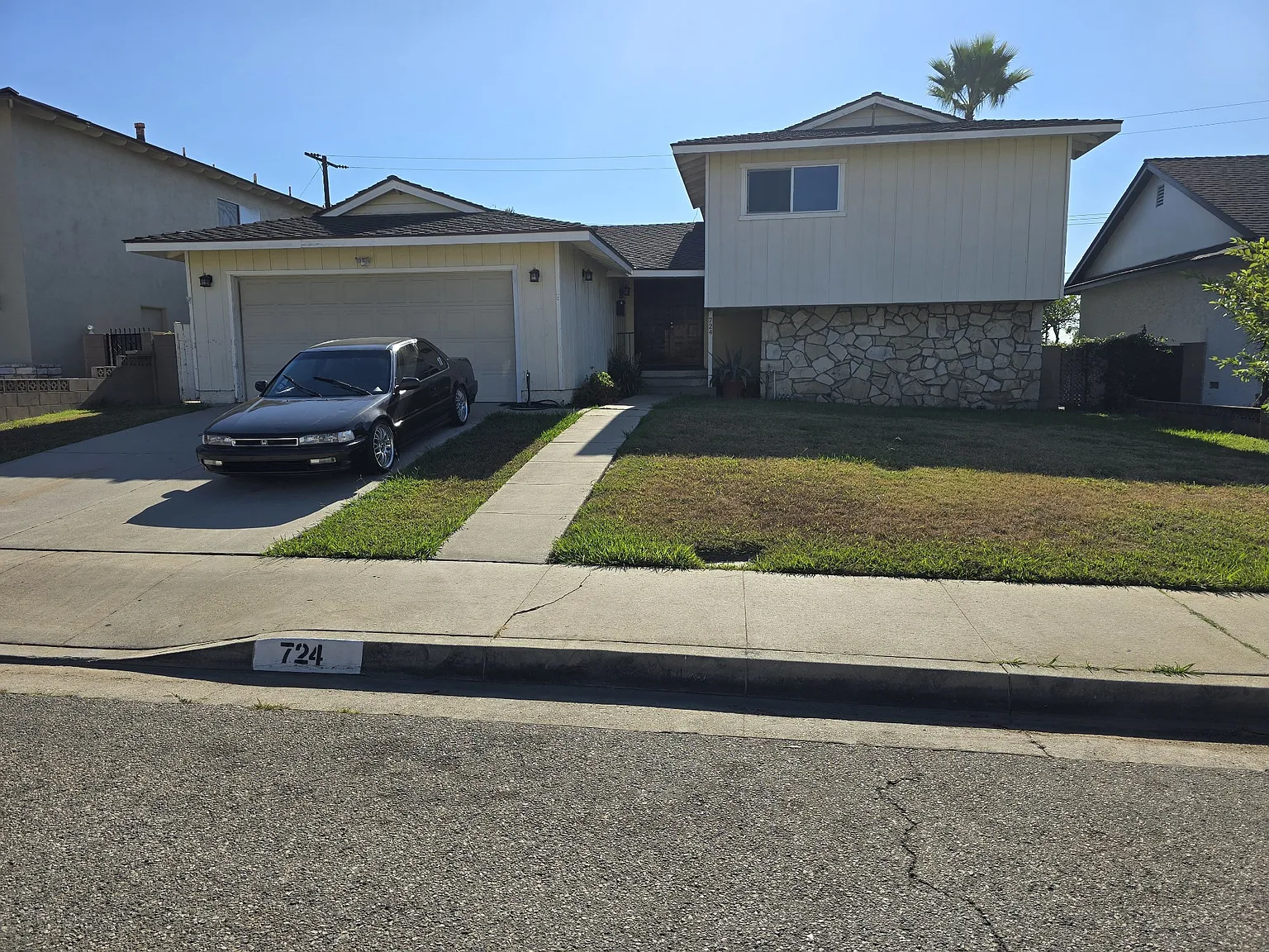 4 bed, 2301 sqft, $5,000 — Photo 1