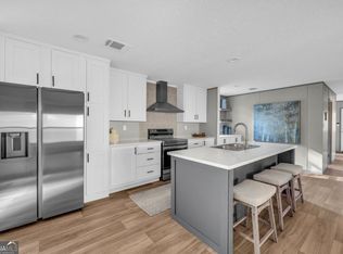 946 Essic Rd, Ball Ground, GA 30107