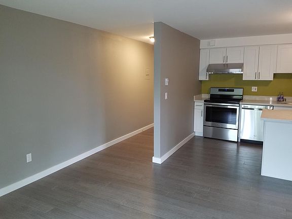 3rd image of 11112 NE 68th St APT 311