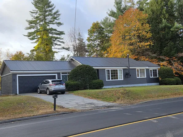 157 Auburn Road, Peru, ME 04290