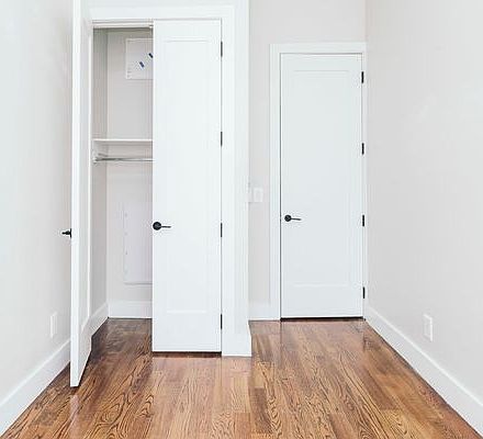 4th image of 85 Graham Ave #3G