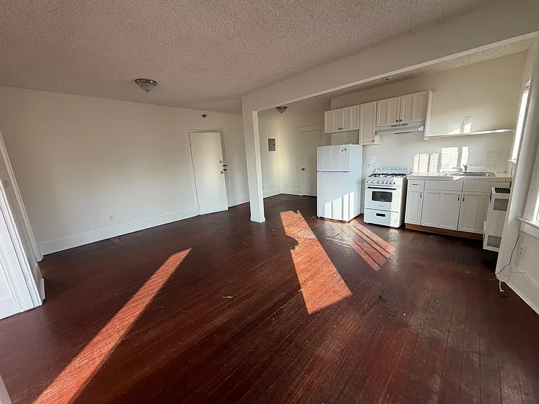 20 Brooks Ave #301 — Photo 1