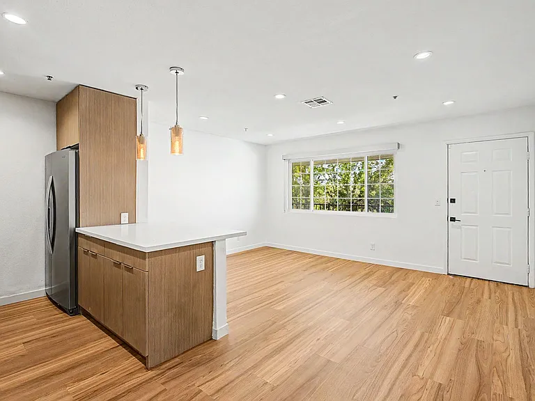 1937 Sunset Circle — Photo 13