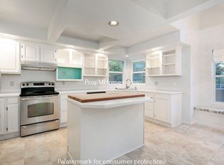 17653 Mardee Ave, Lake Oswego, OR 97035