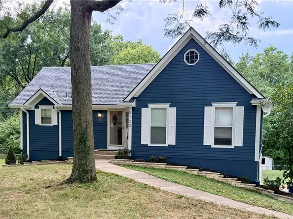 5122 Hardy St, Overland Park, KS 66202