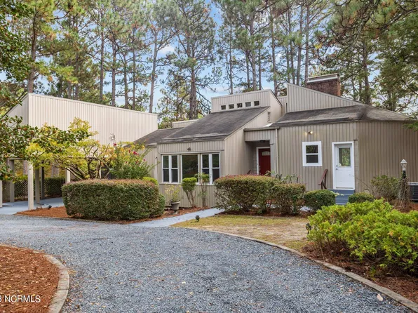2225 Airport Road, Whispering Pines, NC 28327