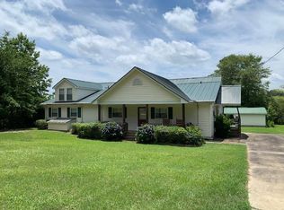 1094 Joyner Dr, Summerton, SC 29148