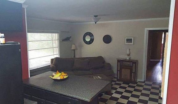 2nd image of 87 Carlisle Dr