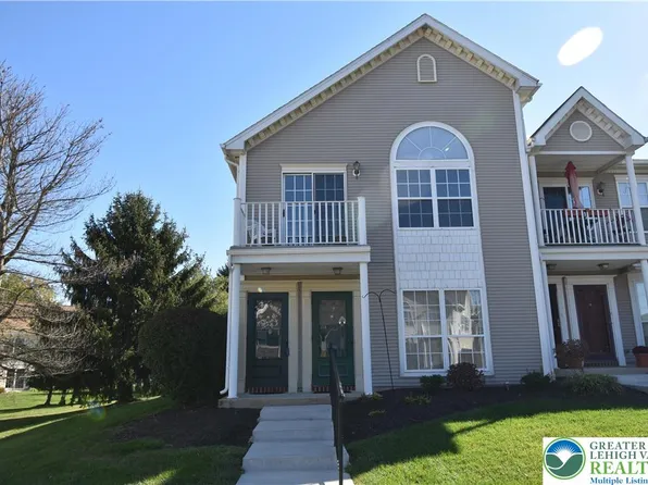 1941 Willings Ln, Hellertown, PA 18055