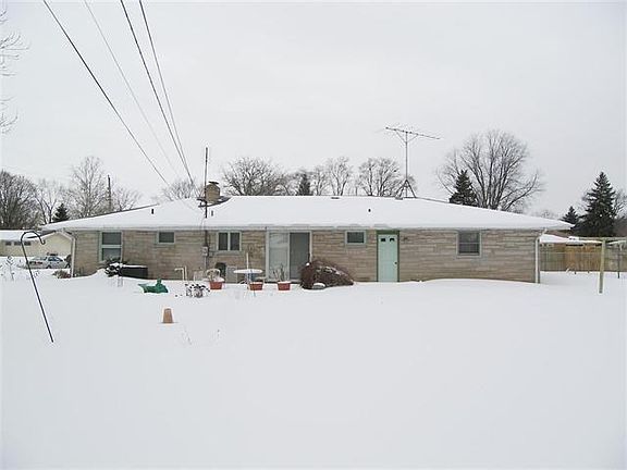 5th image of 2330 Stevens Ave