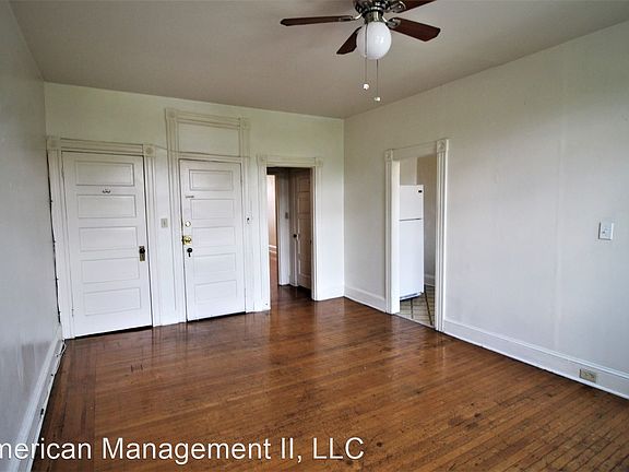 3rd image of 2814 Saint Paul St APT 3F