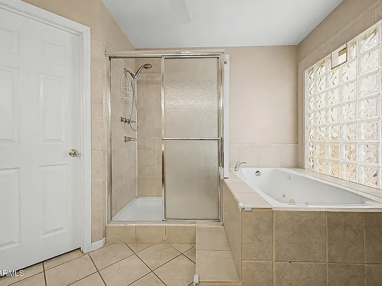 3441 E Wildwood Dr — Photo 24