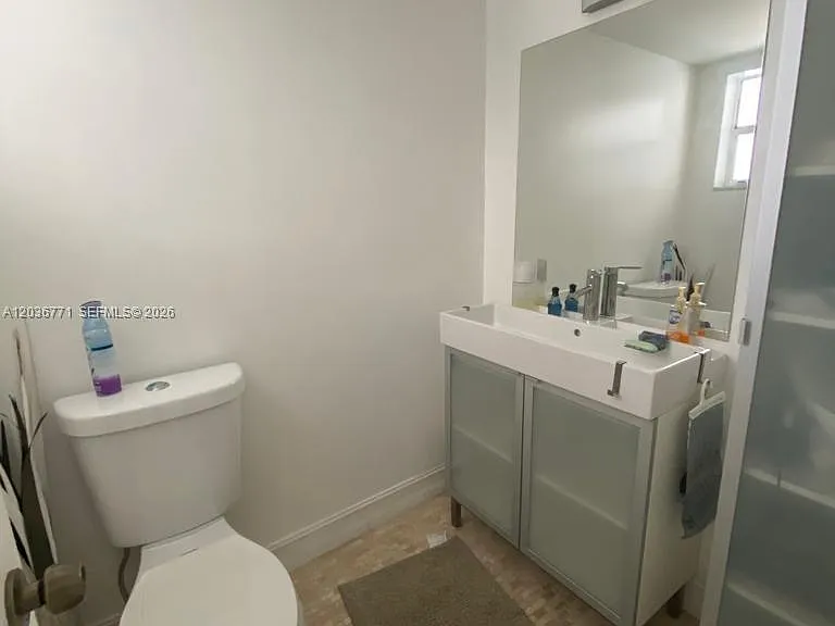 873 NE 195th St #308 — Photo 2