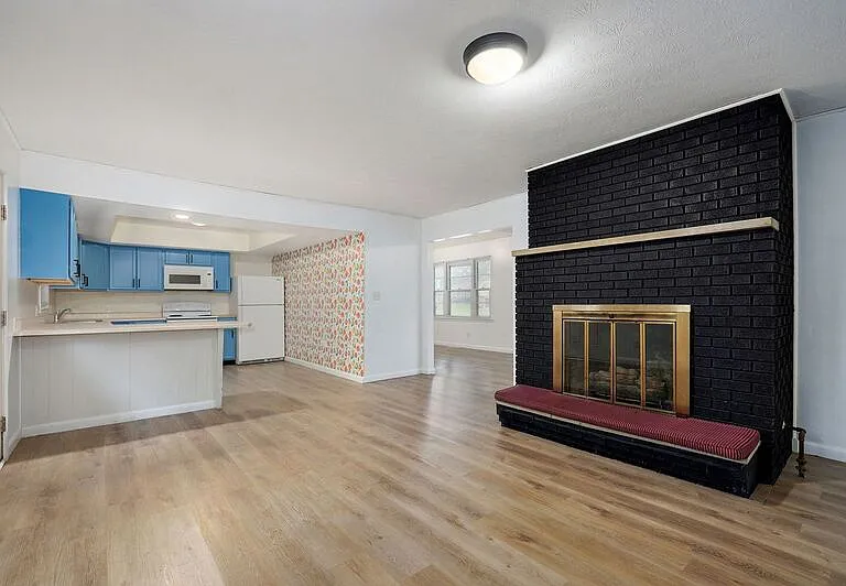 906 N Belview Ave — Photo 8