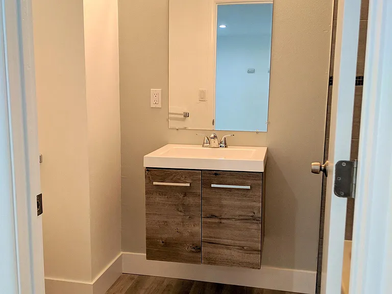 310 San Marino Dr — Photo 9