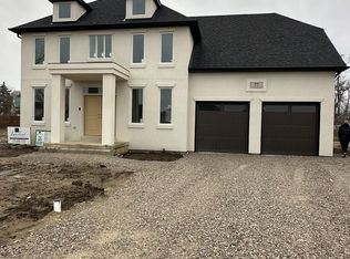 77 Redwood Ave, Kingsville, ON N8M2X5