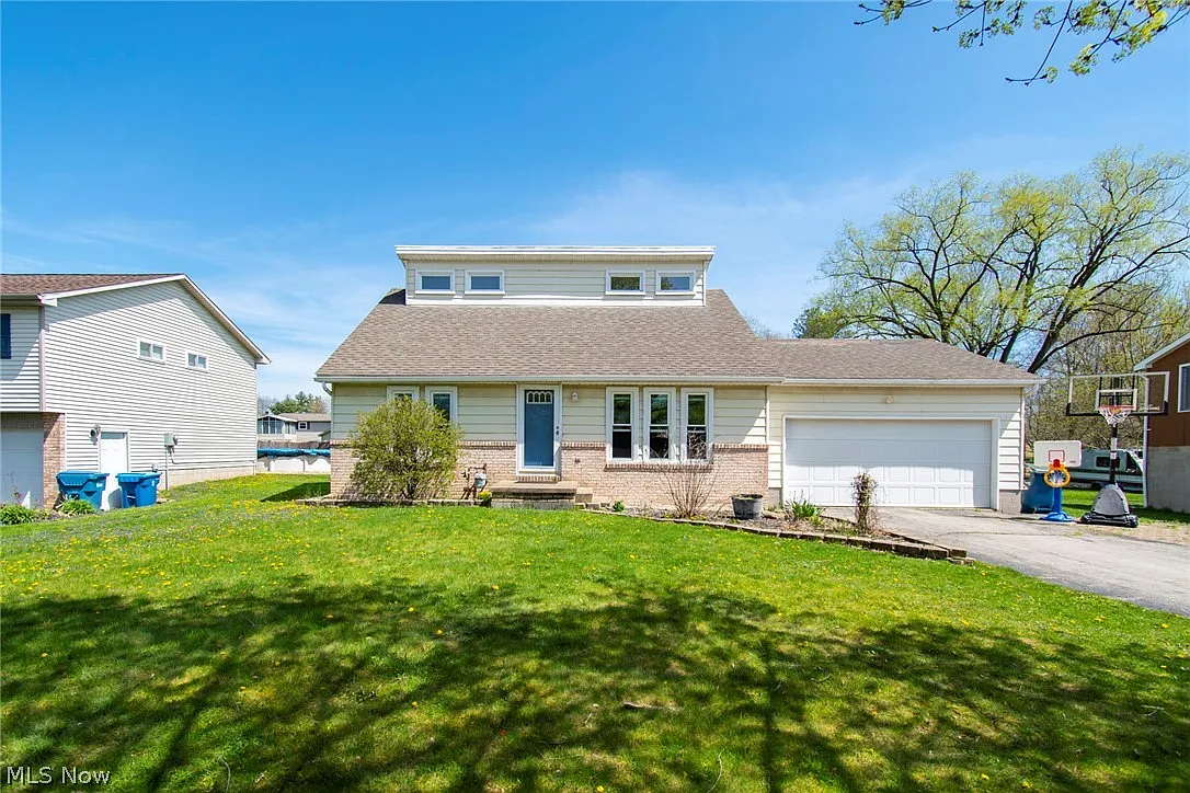 1761 Arbor Dr photo 1
