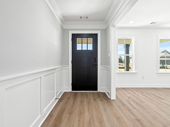 425 Springcreek Drive in Chase Ridge