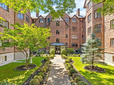 3830 Douglaston Pkwy, Douglaston, NY, 11363
