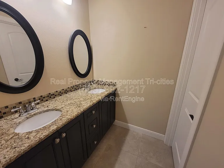 2348 W 49th Ave — Photo 22