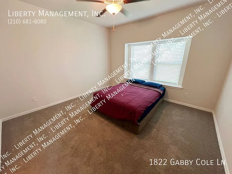 1822 Gabby Cole Ln — Photo 25
