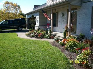 2247 Deerpointe Dr, Toledo, OH 43617