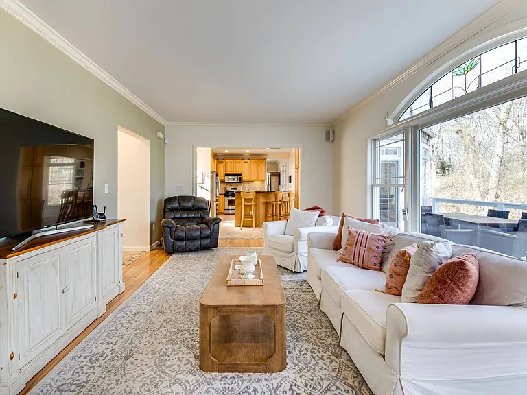 38 Fleming Rd — Photo 14