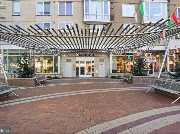 930 Wayne Ave APT 404, Silver Spring, MD 20910