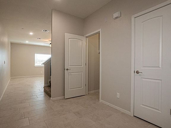 4th image of 10176 Texas Madrone Dr