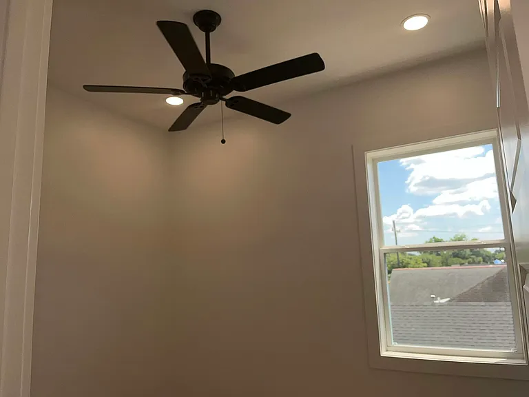 1662 N Tonti St #1A — Photo 37