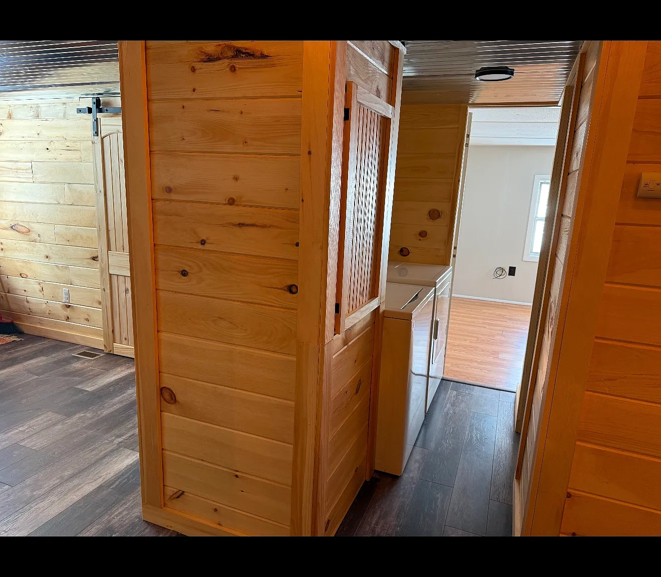2 bed, 1000 sqft, $1,500 — Photo 4