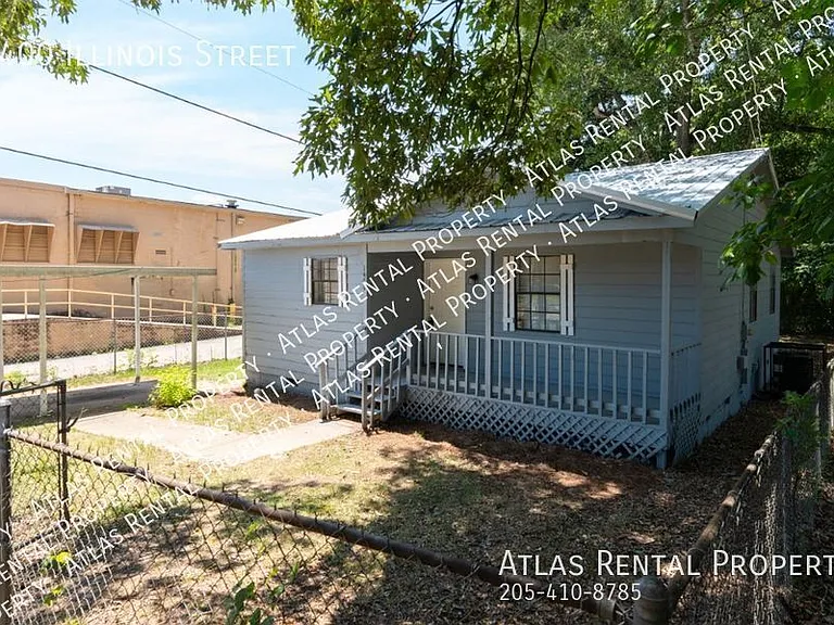1400 Illinois St — Photo 2
