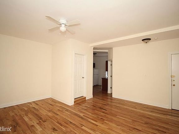 5th image of 428 W Belden Ave #12A