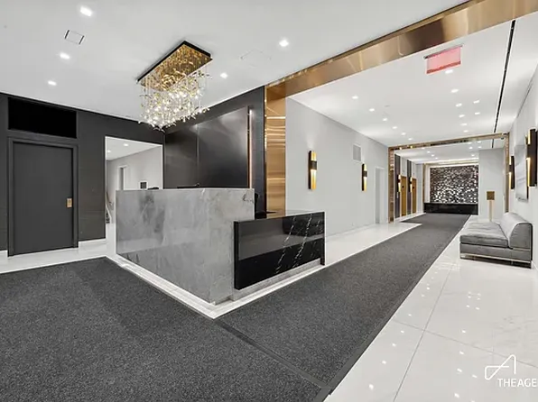 150 West 51st Street image 15 of 15