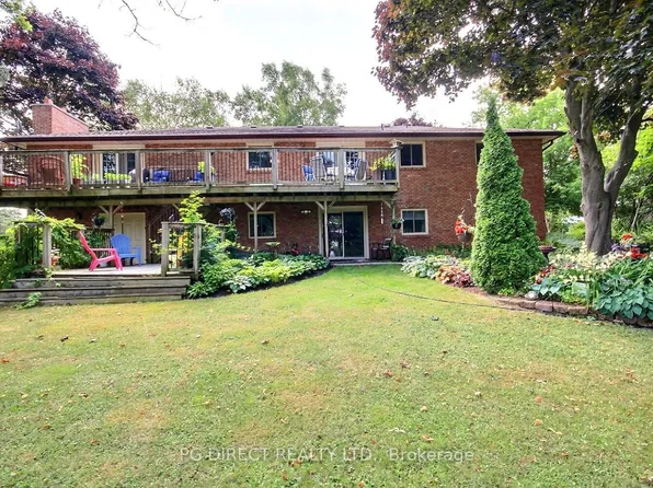 3268 County Road 3 Rd, Prince Edward County, ON K0K 1L0