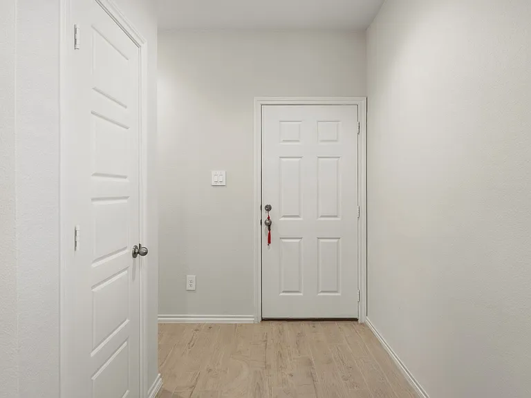 3211 Bedstraw Ln — Photo 10