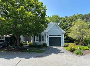 10 Mayfair Ct UNIT 10, Mashpee, MA 02649