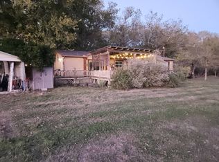 497 Fermin Ln, Seguin, TX 78155