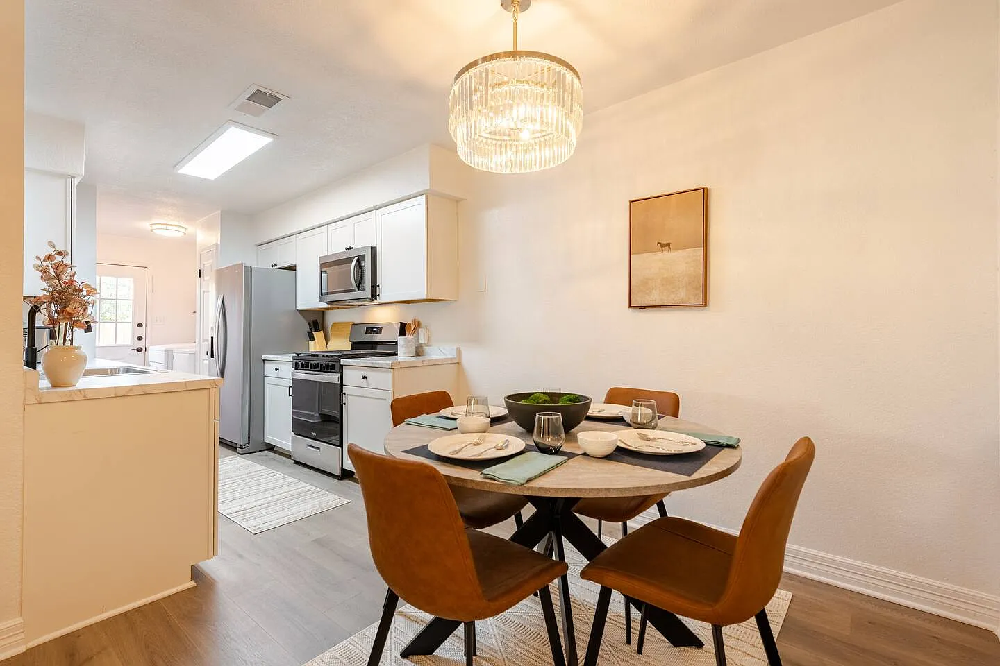 3 bed, $3,250 — Photo 1