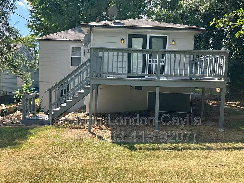 4 bed, 2.0 bath, 988 sqft, $1,325 — Photo 4