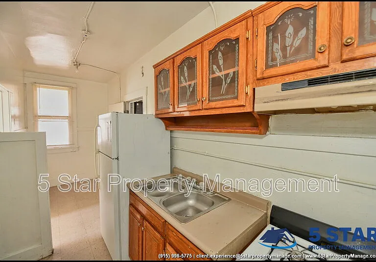 1030 Wyoming Ave #6 — Photo 9