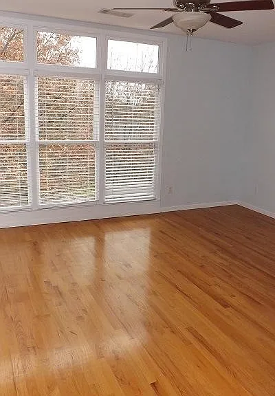 1257 Apple Valley Rd NE — Photo 5