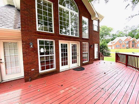 5th image of 2505 Clifton Dr SE