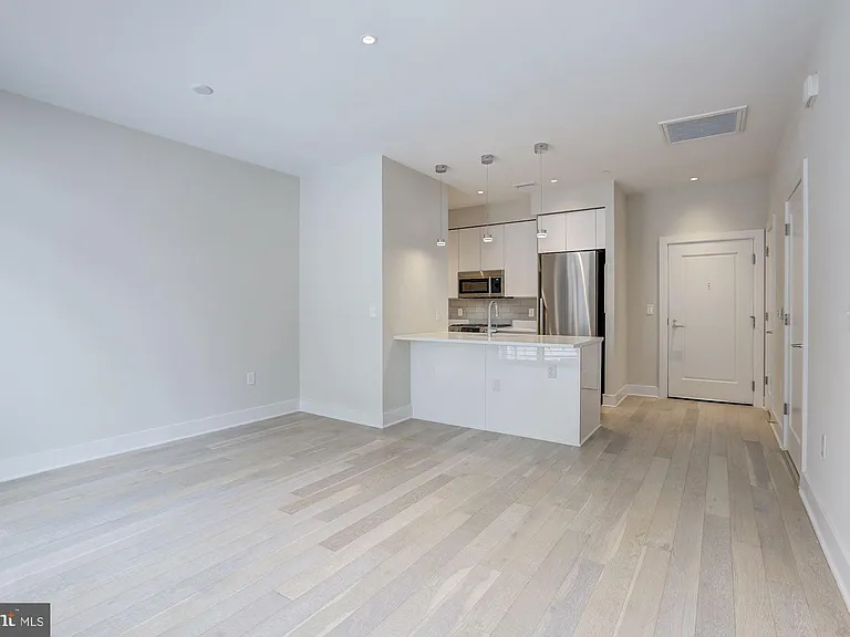 1745 N St NW #302 — Photo 13