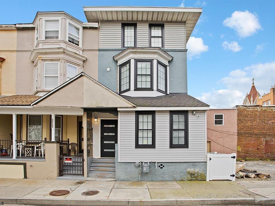 1st image of 102 S Ocean Ave