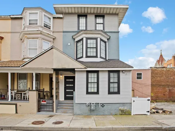 102 S Ocean Ave, Atlantic City, NJ 08401